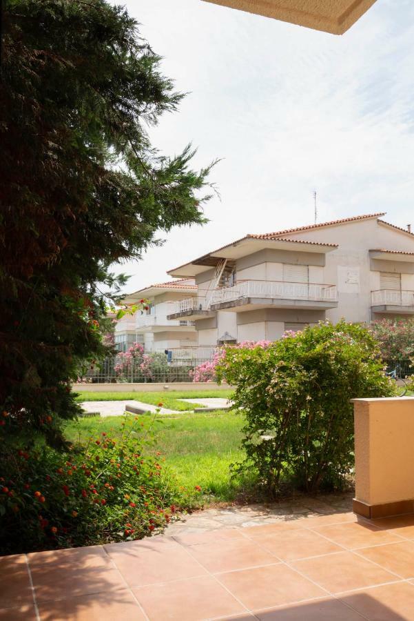 Alexandros Maisonettes Nea Moudania Exterior photo